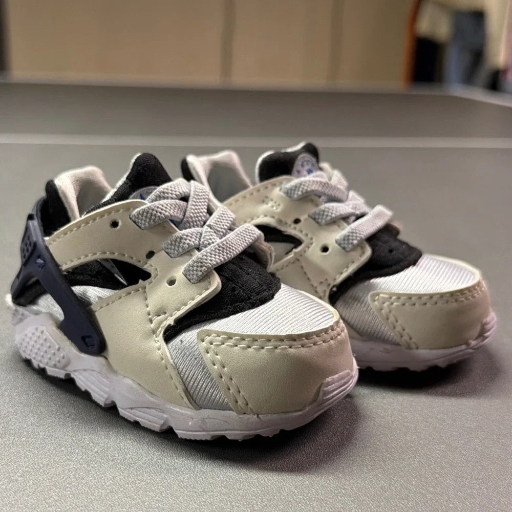 Nike Huarache Run Infant Toddler Shoes Size 3C White Black Gray Sneakers Baby